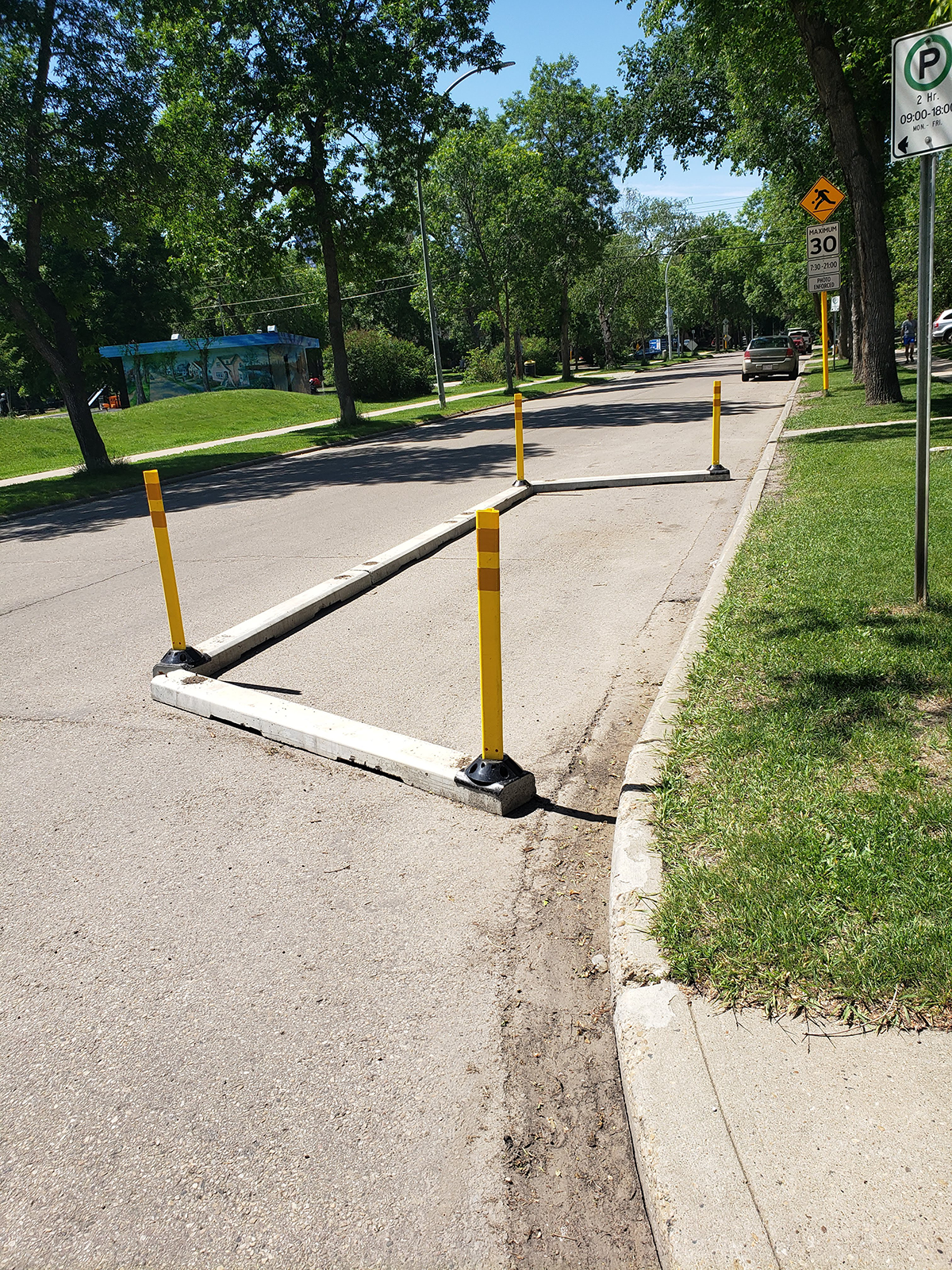 Adaptable Curb Extension - Oliver